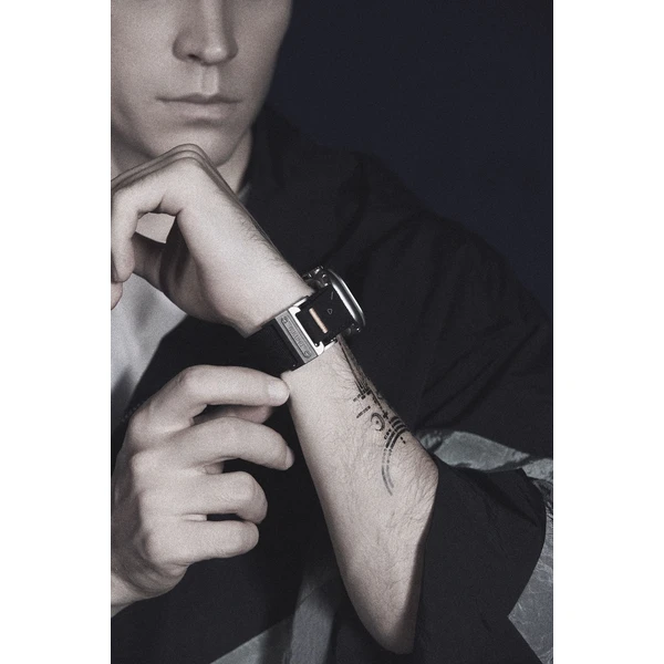 Aulumu A11 Mag Buckle Slim remienok Apple Watch 49/46/45/44/42mm Black Buckle/Black Strap - Remienky - Obrázok 01420a0f62c04054b9b3aa6071d21bd5