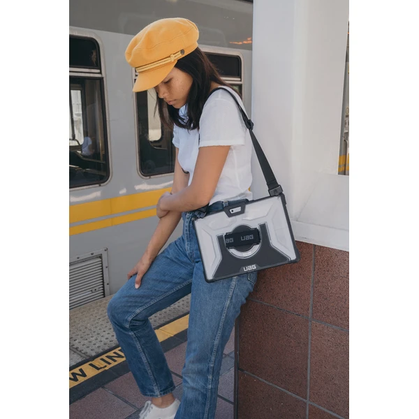 UAG BULK ramenný popruh čierny - Popruhy a crossbody - Obrázok 059ebf73ab37467bb83cc1b5473db91a