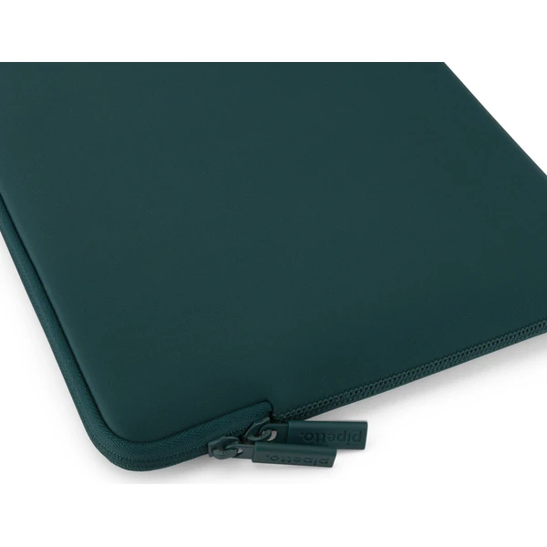 Pipetto Classic Fit Sleeve púzdro pre MacBook Neo 13 modrozelené - Puzdra - Obrázok 0e5dbf7bcba647bb87fccd61c1c37fc5