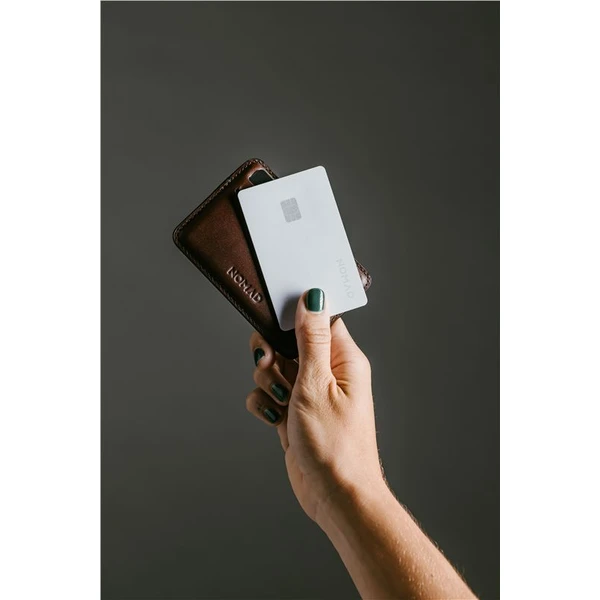 Nomad Tracking Card Pro lokátor s Apple Find My a MagSafe biely - Lokátory - Obrázok 1946805885b4411cbb0436a677970776