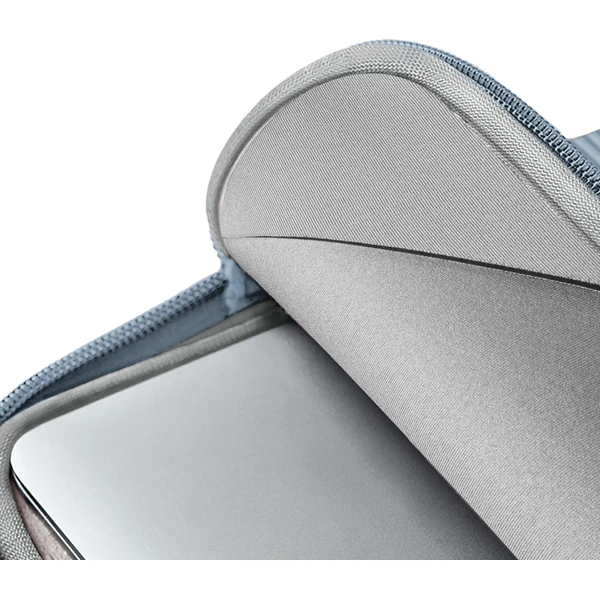 UNIQ Cyprus Ridge Edition neoprenové puzdro pre MacBook/notebook (13”/14") Sky Blue - Puzdra - Obrázok 1a86bf1dd47d402cb9bee2e5cfef6908