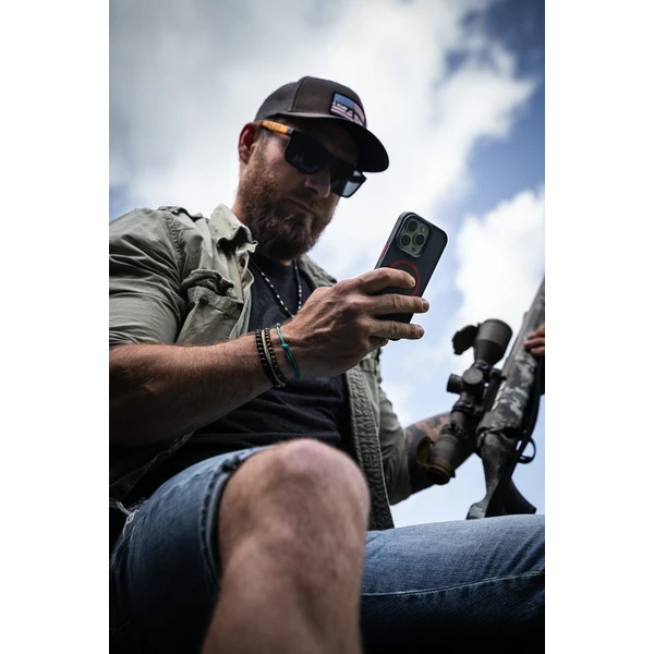 Tactical MagForce Hyperstealth 2.0 Kryt pre iPhone 16 Pro Black/Red - Puzdra - Obrázok 1dbabe3884a1415da8c7e97148587467