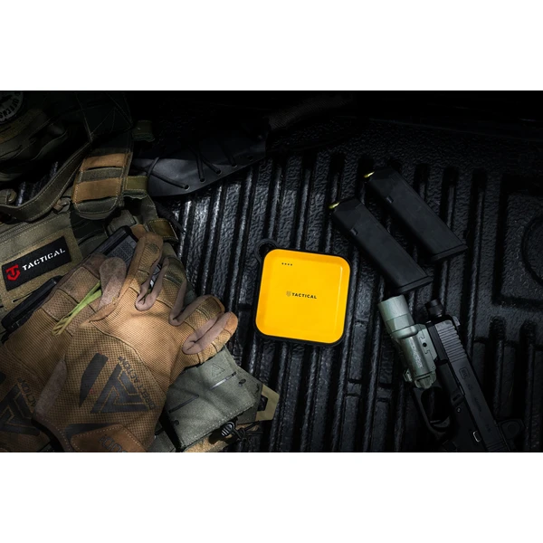 Tactical Badass powerbanka so svietidlom (10050 mAh) žltá - Powerbanky - Obrázok 254604c3920340ddb730c83ba481418b