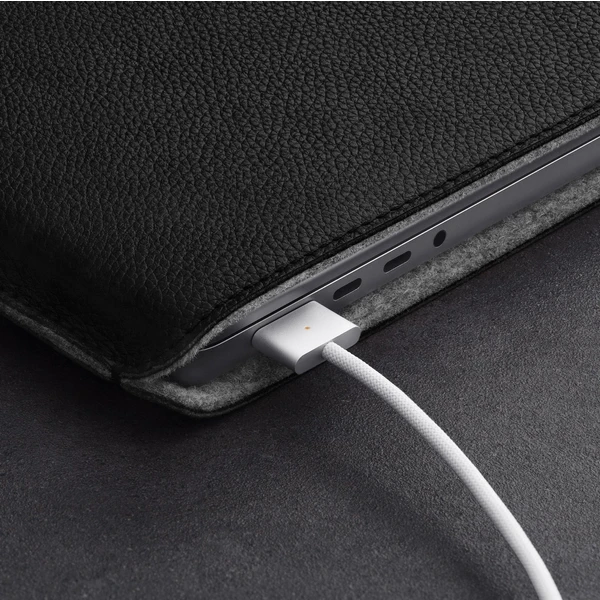 Woolnut kožené Sleeve puzdro pre 14" MacBook Pro čierne - Puzdra - Obrázok 25SR100501