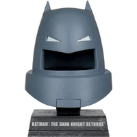 Replika prilby McFarlane Toys DC Direct Armored Batman (The Dark Knight Returns) 18 cm - Repliky
