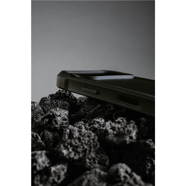 Nomad Rugged Leather Case (Horween) MagSafe kožený kryt iPhone 17 Pro Max Black - Puzdra - Obrázok 2e343968a6b842439c53c4d102725062