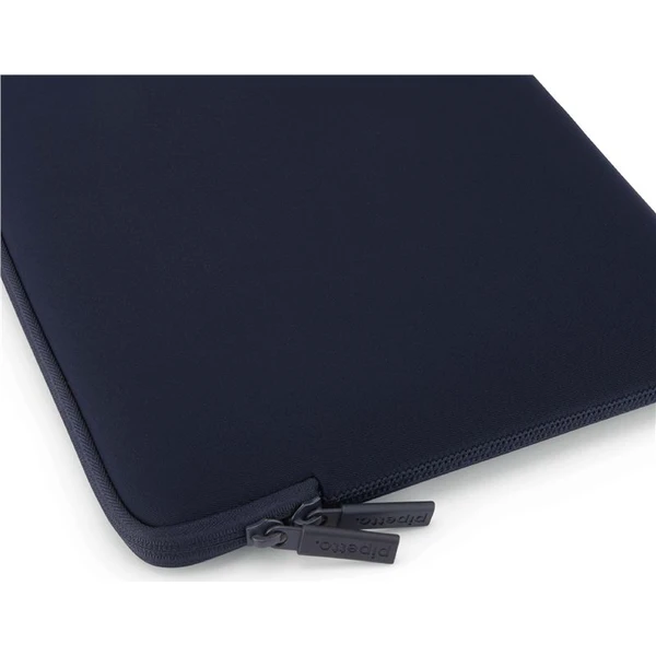 Pipetto Classic Fit Sleeve V2 puzdro pre MacBook 14"/13" tmavomodré - Puzdra - Obrázok 2fb343ff9a7f435d9d7c46eb213a5fe7