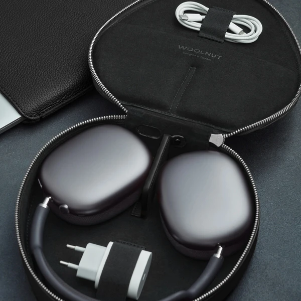 Woolnut Leather kožené puzdro pre AirPods Max čierne - Puzdra - Obrázok 32KR100501