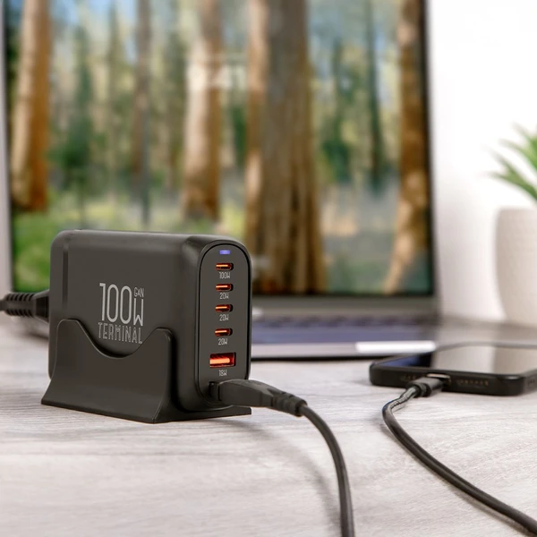 OBAL:ME Terminal GaN Stolná nabíjačka 4C2A 100W čierna - Nabíjačky - Obrázok 32b0c41272604a45b05f7c50e4c9ce94