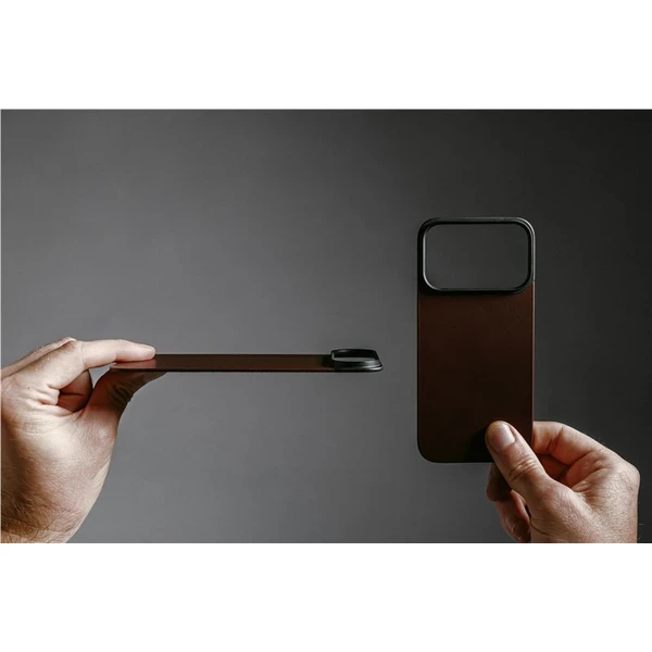 Nomad Magnetic Leather Back (Horween) Magsafe kožený kryt iPhone 17 Pro Black - Puzdra - Obrázok 355090cf18384ea58f2cf23a0e07a72f