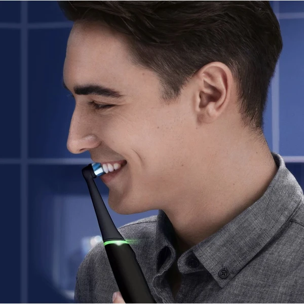 Oral-B iO Series 6 Black Onyx elektrická zubná kefka - Zubné kefky - Obrázok 35B2000J01