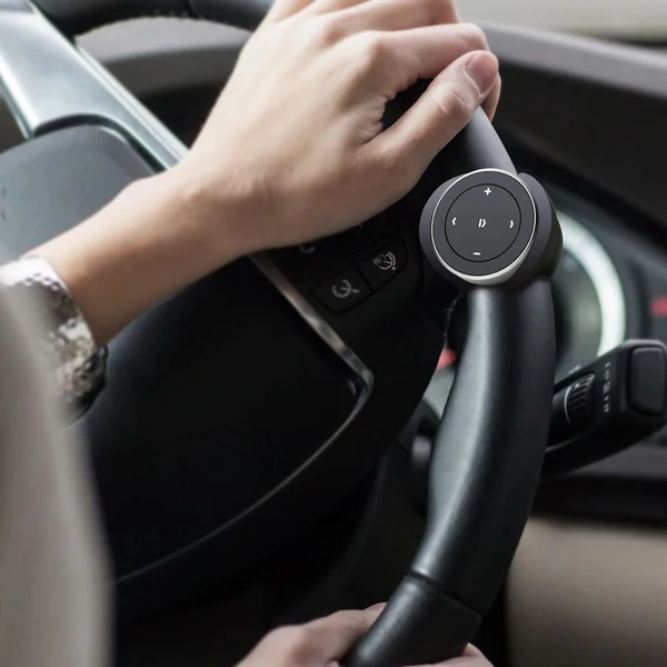 Satechi Bluetooth Media Button strieborný - Ovládače - Obrázok 36BF000O01