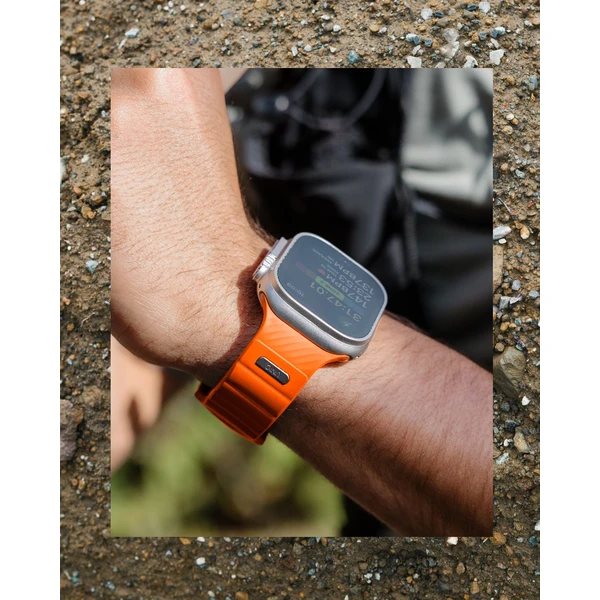 UNIQ Stride FKM Rubber vodeodolný remienok Apple Watch 49/45/44/42mm oranžový - Remienky - Obrázok 39fdf368f01947f5b01e5536216ed408