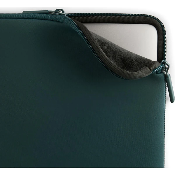 Pipetto Classic Fit Sleeve púzdro pre MacBook Neo 13 modrozelené - Puzdra - Obrázok 458d2535e616424eb974b0a41f9a6e9b