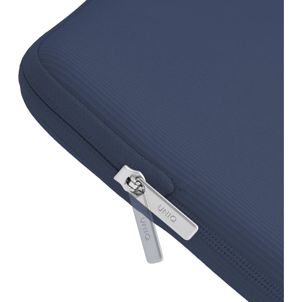 UNIQ Cyprus Ridge Edition neoprenové puzdro pre MacBook Neo 13"/ Air 13" tmavomodré - Puzdra - Obrázok 45a3650cd166437d906bfa2f55b0a8a2