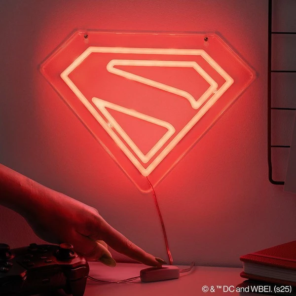 Paladone LED svetlo na stenu Superman - Neon logo - Lampičky - Obrázok 4SBE000K01