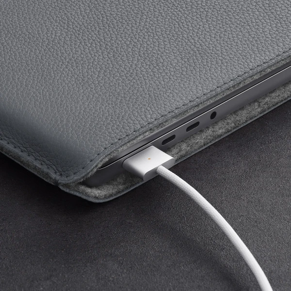 Woolnut kožené Sleeve puzdro pre 16" MacBook Pro šedé - Puzdra - Obrázok 57SR100501