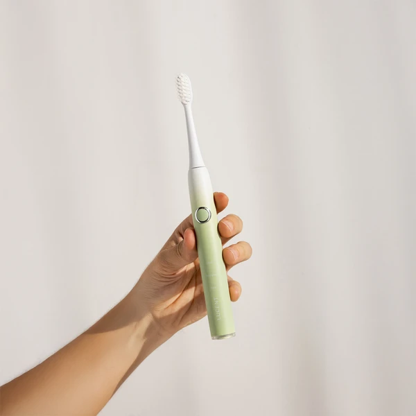 Be Lucent Spark Sonic Electric Toothbrush sonický zubní kartáček mentolový - Zubné kefky - Obrázok 5d3745967cc647b89cf7a6c38f9b7481