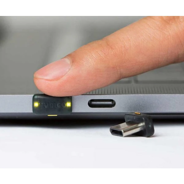 YubiKey 5C Nano - USB-C, kľúč/token s viacfaktorovou autentizáciou, podpora OpenPGP a Smart Card (2F - Ostatné - Obrázok 61CW000501