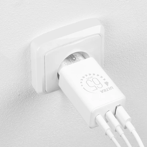 OBAL:ME GaN 65W nabíjačka USB-A/2x USB-C biela - Nabíjačky - Obrázok 62dca47f3c1b4bed881964146fd3b283