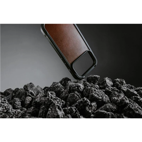 Nomad Rugged Leather Case (Horween) MagSafe kožený kryt iPhone 17 Pro Rustic Brown - Puzdra - Obrázok 638fc316e51445b6a01f0050222e5923