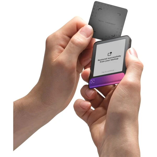 Ledger Flex krypto peňaženka (iOS/Android/MacOS/Windows/Linux) Crimson Magenta - Krypto peňaženky - Obrázok 66afd79963f74d9b816a93849e826350