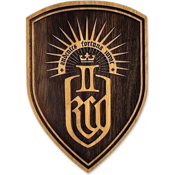 Drevený štít na stenu veľký Kingdom Come: Deliverancia II 21 x 30 cm  - Dekorácie - Hlavný obrázok
