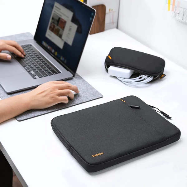 tomtoc Sleeve Kit 14" MacBook Pro čierna - Puzdra - Obrázok 71G6000601