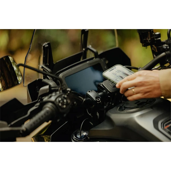 Peak Design Motorcycle Bar Mount V2 MagSafe/Qi2 držiak na motorku čierny (s nabíjaním) - Držiaky - Obrázok 86AE000P01