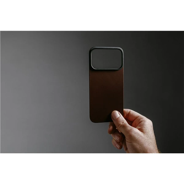 Nomad Magnetic Leather Back (Horween) Magsafe kožený kryt iPhone 17 Pro Max Rustic Brown - Puzdra - Obrázok 8ebba14f998341b1910e9c1c2c6d496b