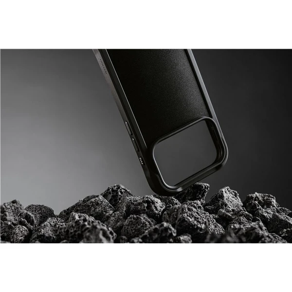 Nomad Rugged Leather Case (Horween) MagSafe kožený kryt iPhone 17 Pro Max Black - Puzdra - Obrázok 912e6f221f9841d4b375d765671bde08