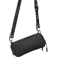 SKINARMA Bottle Sacoche Bag Juno crossbody taška čierna - Popruhy a crossbody