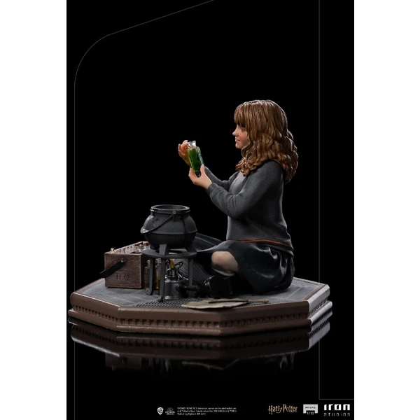 Soška Iron Studios Harry Potter - Hermione Granger Polyjuice Art Scale 1/10 9 cm - Sochy a sošky - Obrázok A1M1000O01