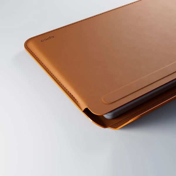 Epico kožené púzdro pre Macbook Pro 13,3"/Air 13"/Air 13,6" hnedé - Puzdra - Obrázok A2LL000K01