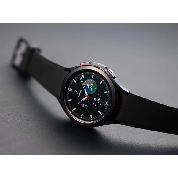 Samsung Galaxy Watch4 Classic  - Inteligentné hodinky - Obrázok ACLJF00101