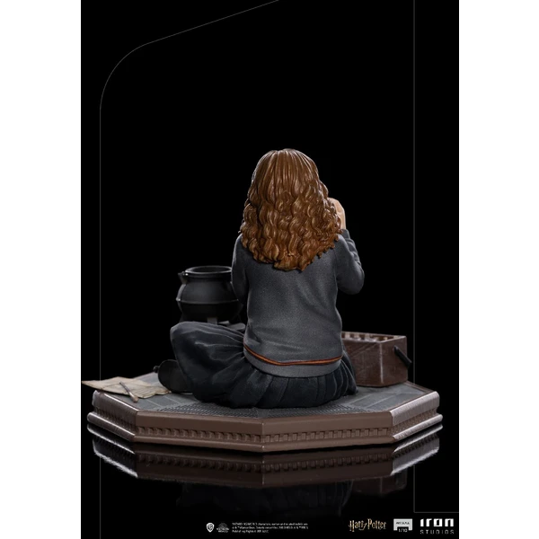 Soška Iron Studios Harry Potter - Hermione Granger Polyjuice Art Scale 1/10 9 cm - Sochy a sošky - Obrázok B1M1000O01