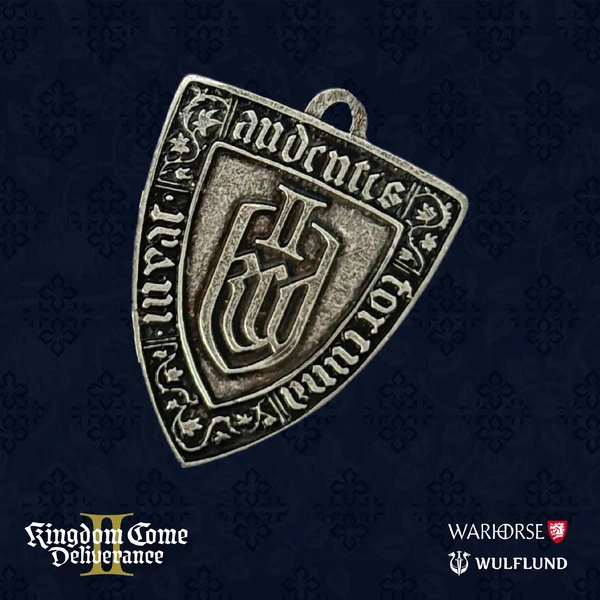 Kovový prívesok Kingdom Come: Deliverance II štít so šnúrkou - Prívesky a náhrdelníky - Obrázok B3CC000J01