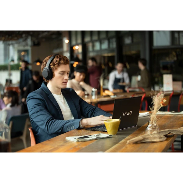 Sony WH-1000XM4 bezdrôtové slúchadlá strieborné - Slúchadlá - Obrázok B8W8400301