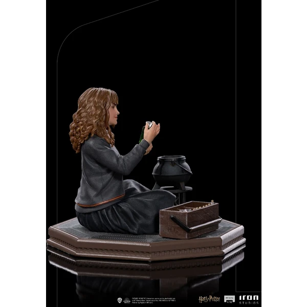 Soška Iron Studios Harry Potter - Hermione Granger Polyjuice Art Scale 1/10 9 cm - Sochy a sošky - Obrázok C1M1000O01