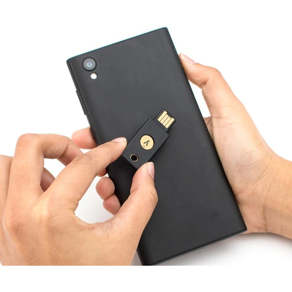 YubiKey 5 NFC - USB-A, kľúč/token s viacfaktorovou autentizáciou (NFC, MIFARE) - Ostatné - Obrázok C8ZHF00101