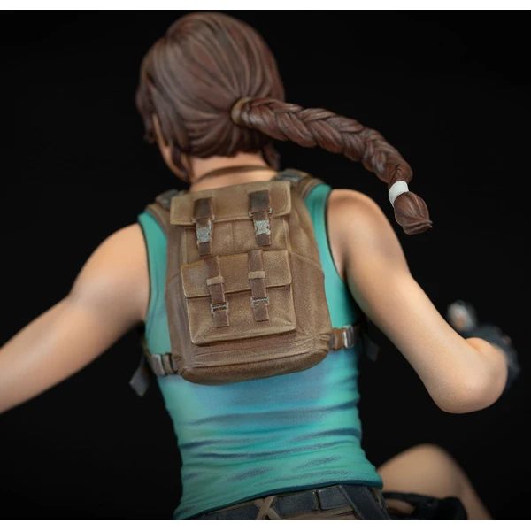 Soška Dark Horse Tomb Raider - Lara Croft 24 cm - Sochy a sošky - Obrázok CBBC000K01
