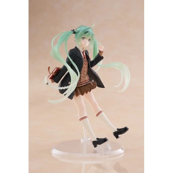Figúrka Taito Hatsun Miku - Hatsun Miku Fashion Preppy Ver. 18 cm            - Figúrky - Obrázok CLPN000K01