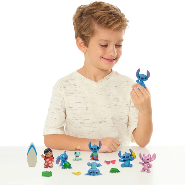 Deluxe sada figúrok Disney: Lilo & Stitch (13 ks) - Figúrky - Obrázok CPCG000N01