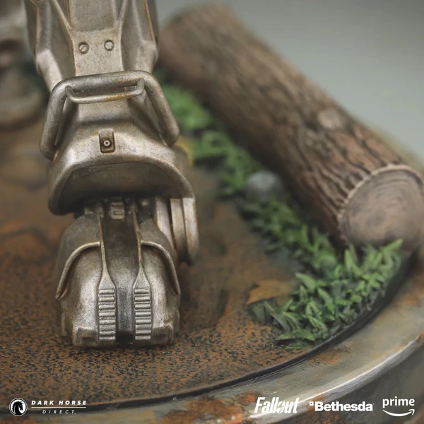 Soška Dark Horse Fallout (Amazon) - Maximus 25,4 cm - Sochy a sošky - Obrázok E0K3000P01