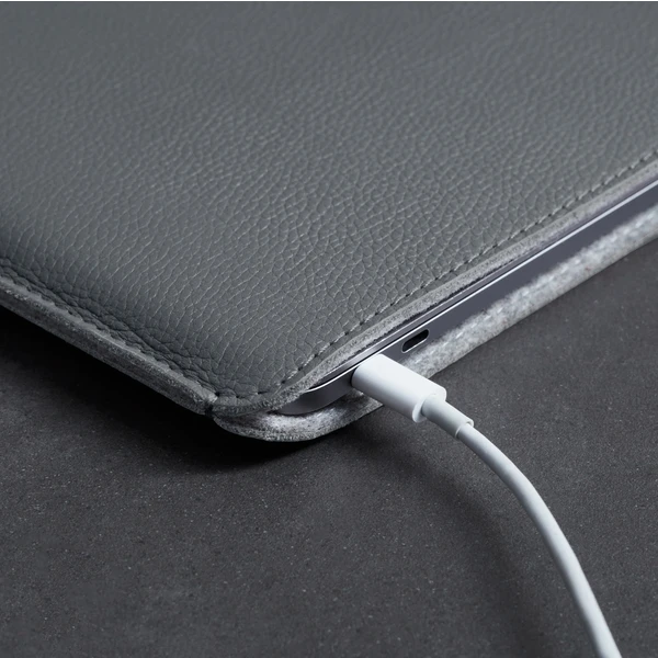 Woolnut Leather Sleeve kožené púzdro MacBook Pro 13"/MacBook Air 13" sivé - Puzdra - Obrázok E4SR100501