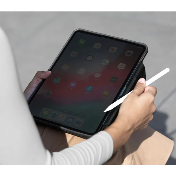 UNIQ Rýdzo 360 púzdro so stojanom iPad Pro 11" (2025) čierne - Puzdra - Obrázok EAD5000O01