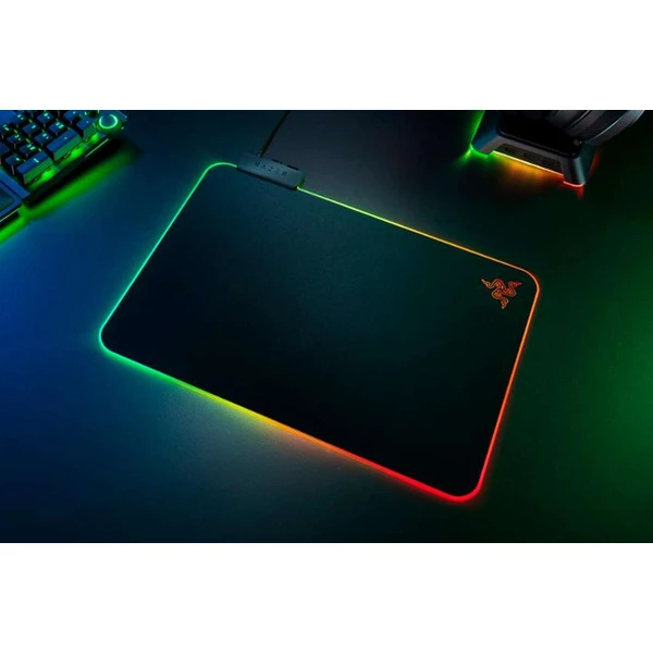 Razer Firefly V2 RGB podložka na myš čierna - Podložky - Obrázok EBTZ400301