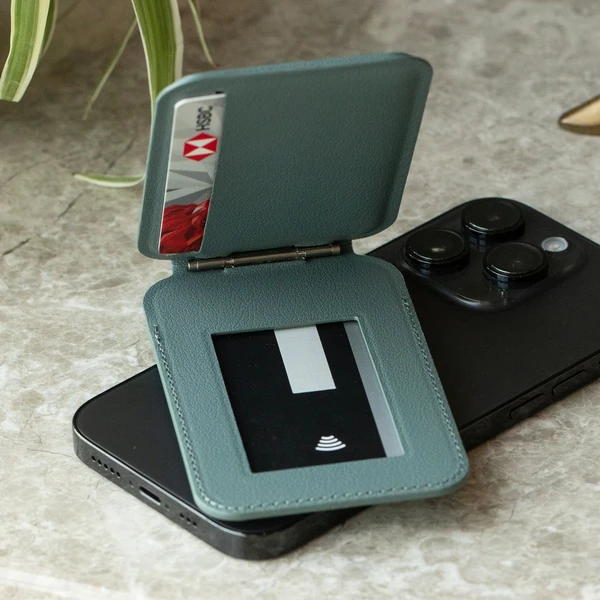 Native Union Active Wallet Stand MagSafe peňaženka zelená - Peňaženky - Obrázok G31A000P01