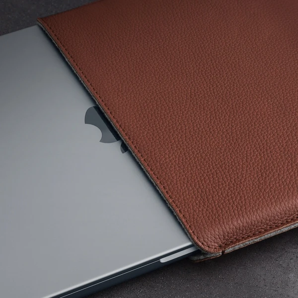 Woolnut kožené Sleeve púzdro pre 14" MacBook Pro hnedé - Puzdra - Obrázok H5SR100501