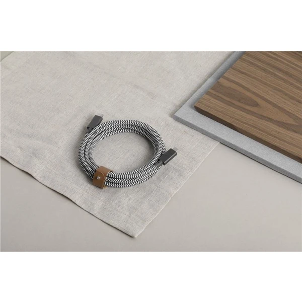 Native Union Belt Cable Pro USB-C 240W nabíjací kábel, 2,4m, čierny/biely - Káble - Obrázok J1Y1000701